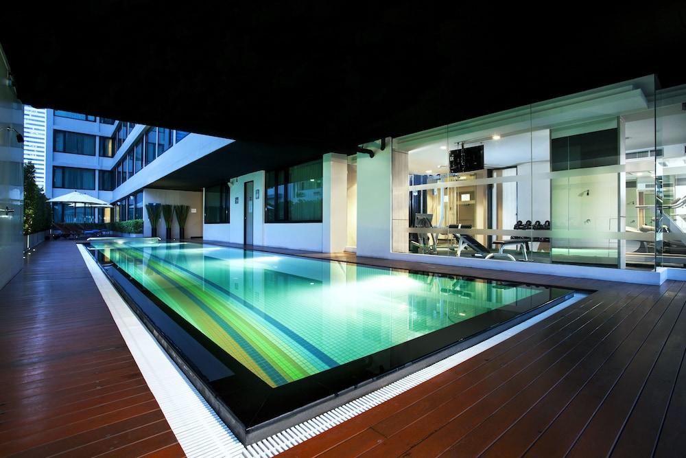 Vic 3 Bangkok Hotel Exterior foto